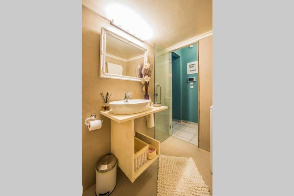 Athinas Apartment Pire Dış mekan fotoğraf