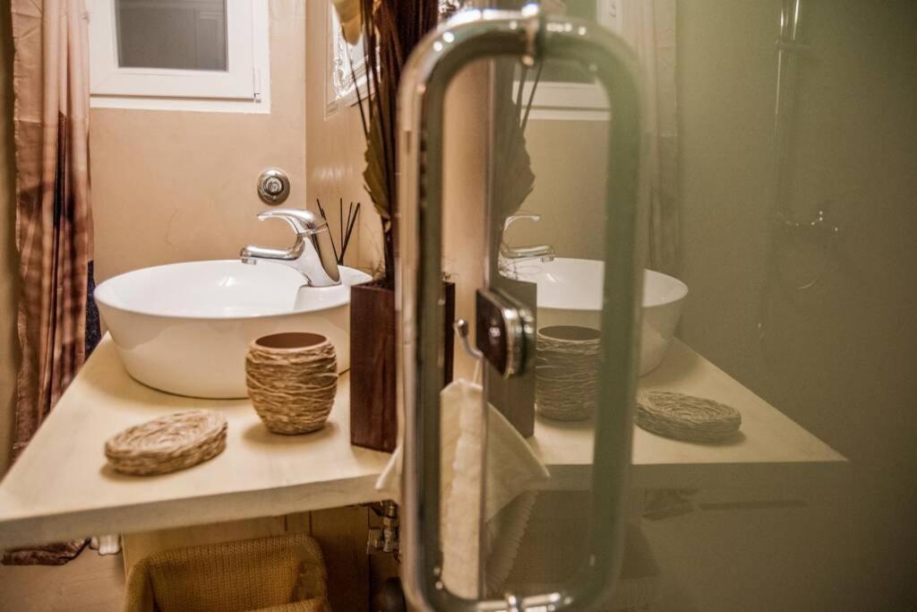 Athinas Apartment Pire Dış mekan fotoğraf