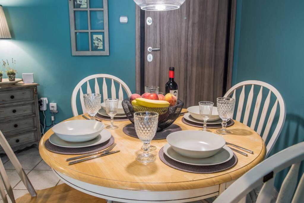 Athinas Apartment Pire Dış mekan fotoğraf